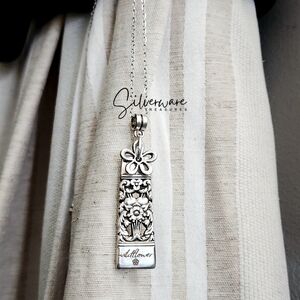 1936 "Wildflower" engraved pendant necklace